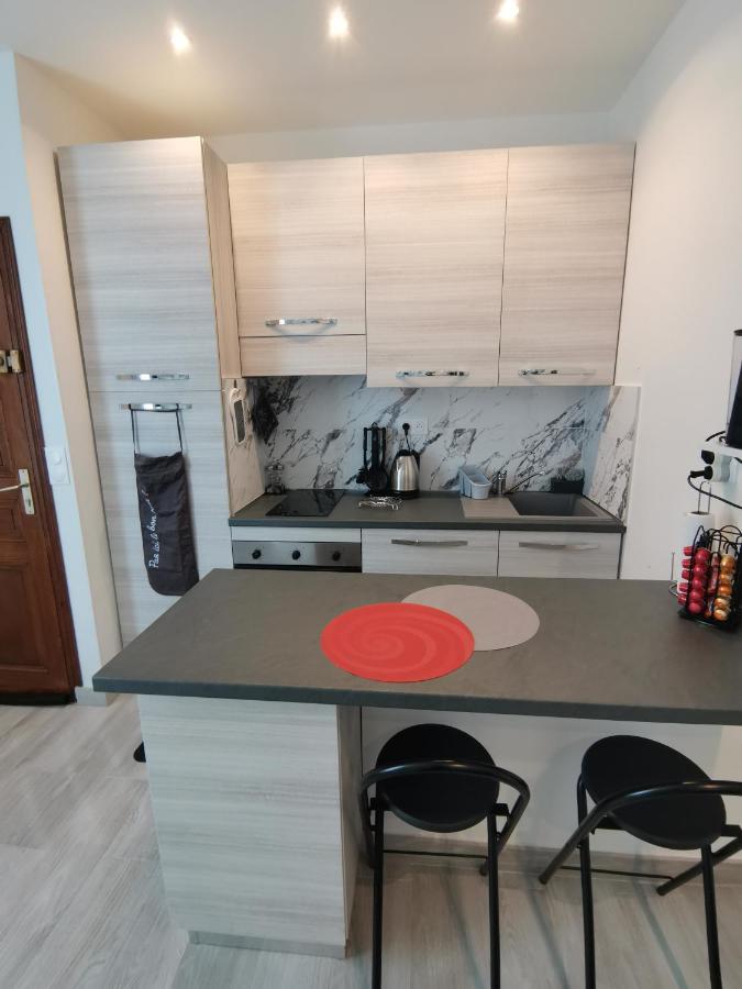 Apartament Coquet 2 Pieces Entierement Renove Et Climatise Cannes Zewnętrze zdjęcie