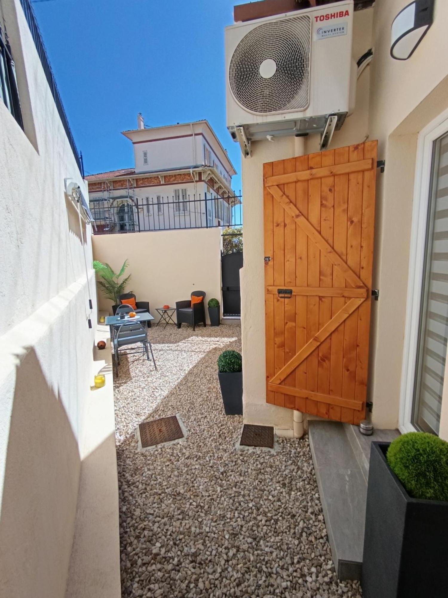 Apartament Coquet 2 Pieces Entierement Renove Et Climatise Cannes Zewnętrze zdjęcie
