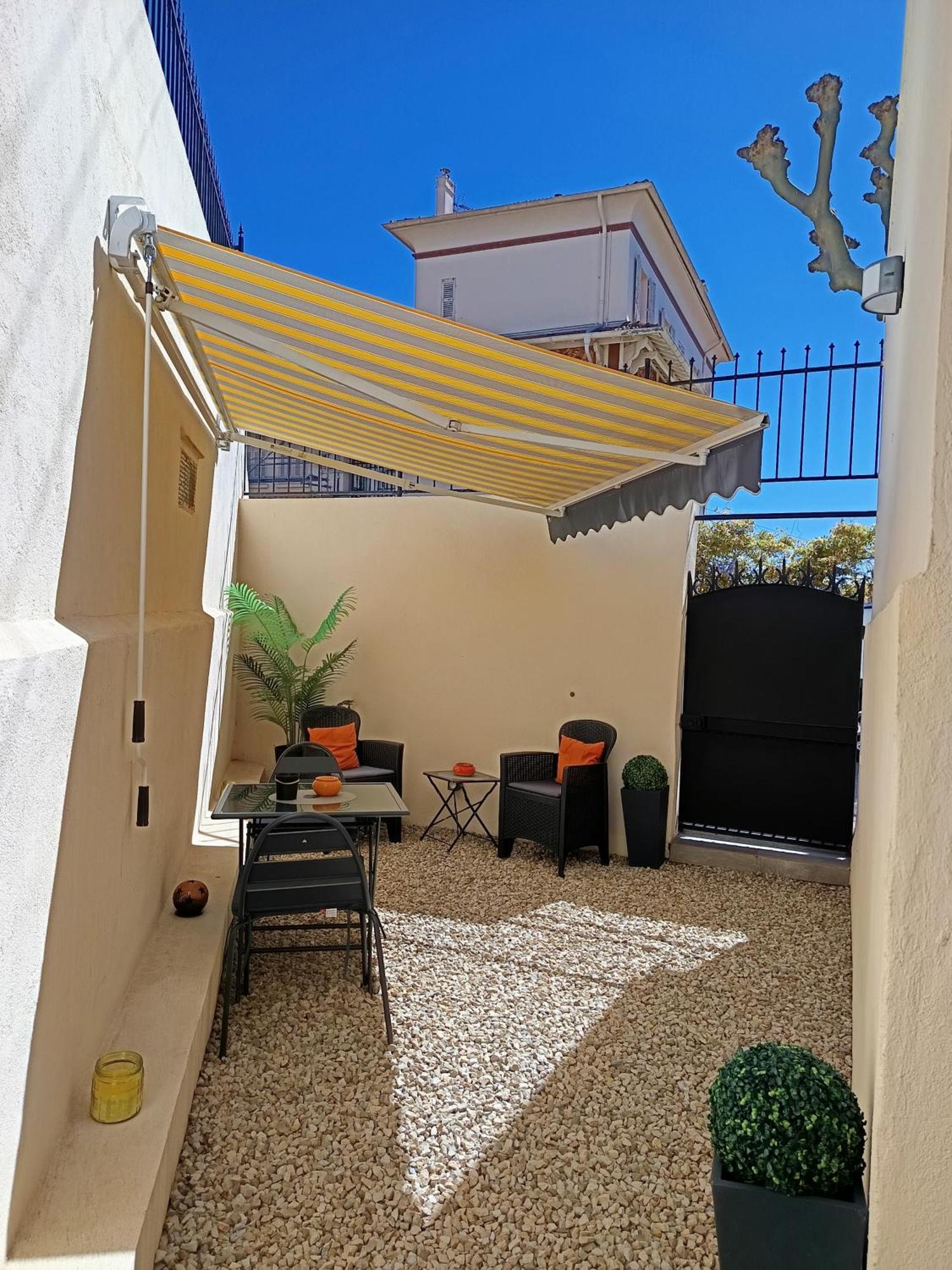 Apartament Coquet 2 Pieces Entierement Renove Et Climatise Cannes Zewnętrze zdjęcie
